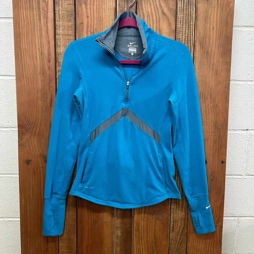 Nike Women’s size small dry-fit blue pullover - Picture 3 of 9